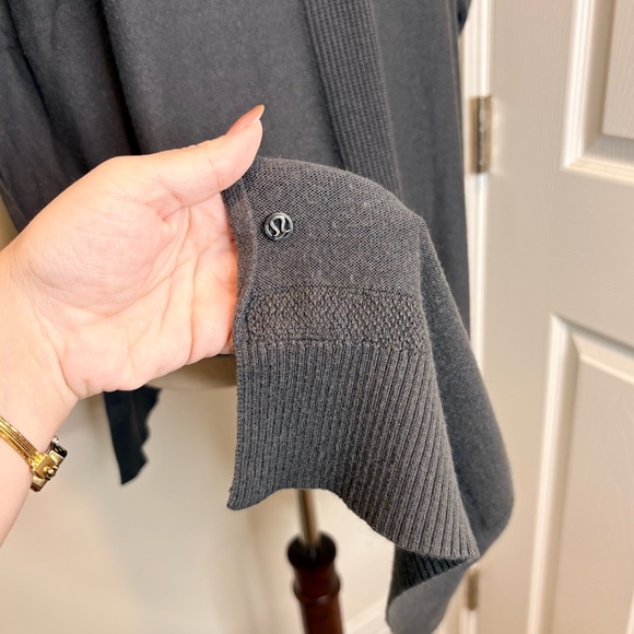 LULULEMON Be At Ease Poncho in Graphite Grey One Size - Picture 9 of 14